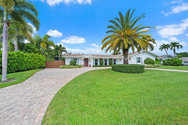 3 bedroom Single Family Residence at 215 Golfview Drive, Tequesta Country Club, Tequesta — photo 5