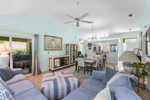 3007 Casa Rio Court, Palm Beach Gardens FL - photo 12 of 44