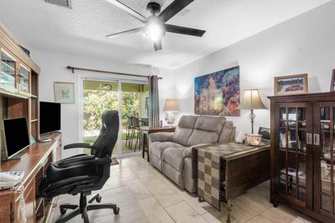 3007 Casa Rio Court, Palm Beach Gardens FL - photo 13 of 44