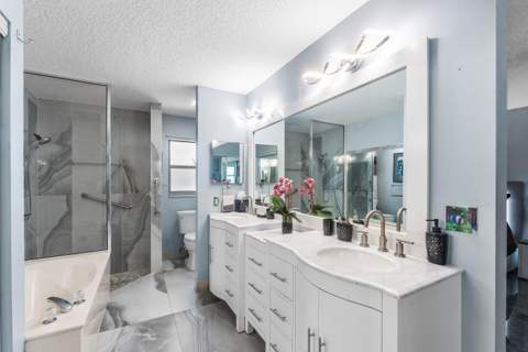 3007 Casa Rio Court, Palm Beach Gardens FL - photo 19 of 44