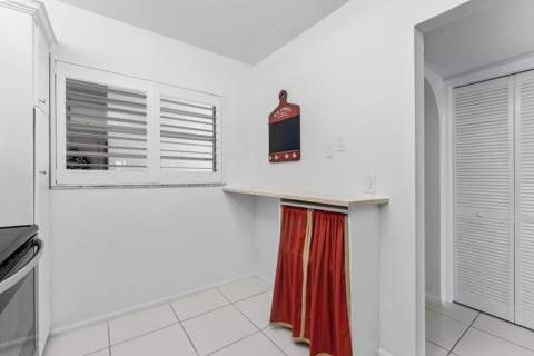 29 Yacht Club Drive #304, North Palm Beach FL - photo 9 of 44
