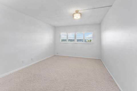 29 Yacht Club Drive #304, North Palm Beach FL - photo 15 of 44