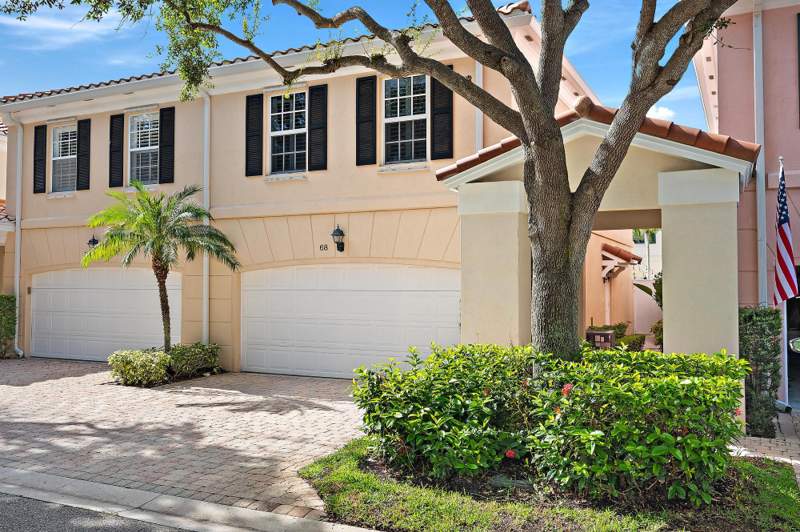 3 bedroom Townhouse at 68 Live Oak Circle, Tequesta Oaks, Tequesta — photo 2