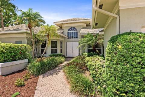 7876 Mandarin Drive, Boca Raton FL - photo 7 of 61