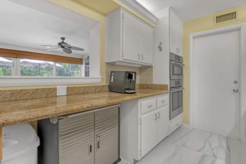 306 Cascade Lane, Palm Beach Shores FL - photo 14 of 53