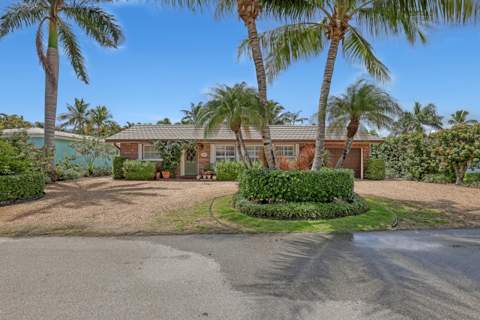 306 Cascade Lane, Palm Beach Shores FL - photo 7 of 53