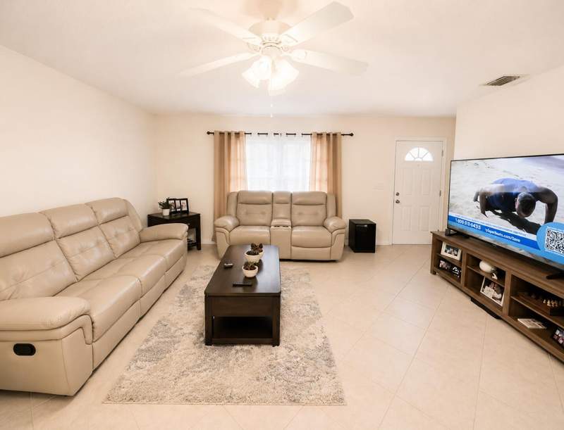 3 bedroom Single Family Residence at 882 SE Walters Terrace, Port St Lucie Section 3, Port St. Lucie — photo 4