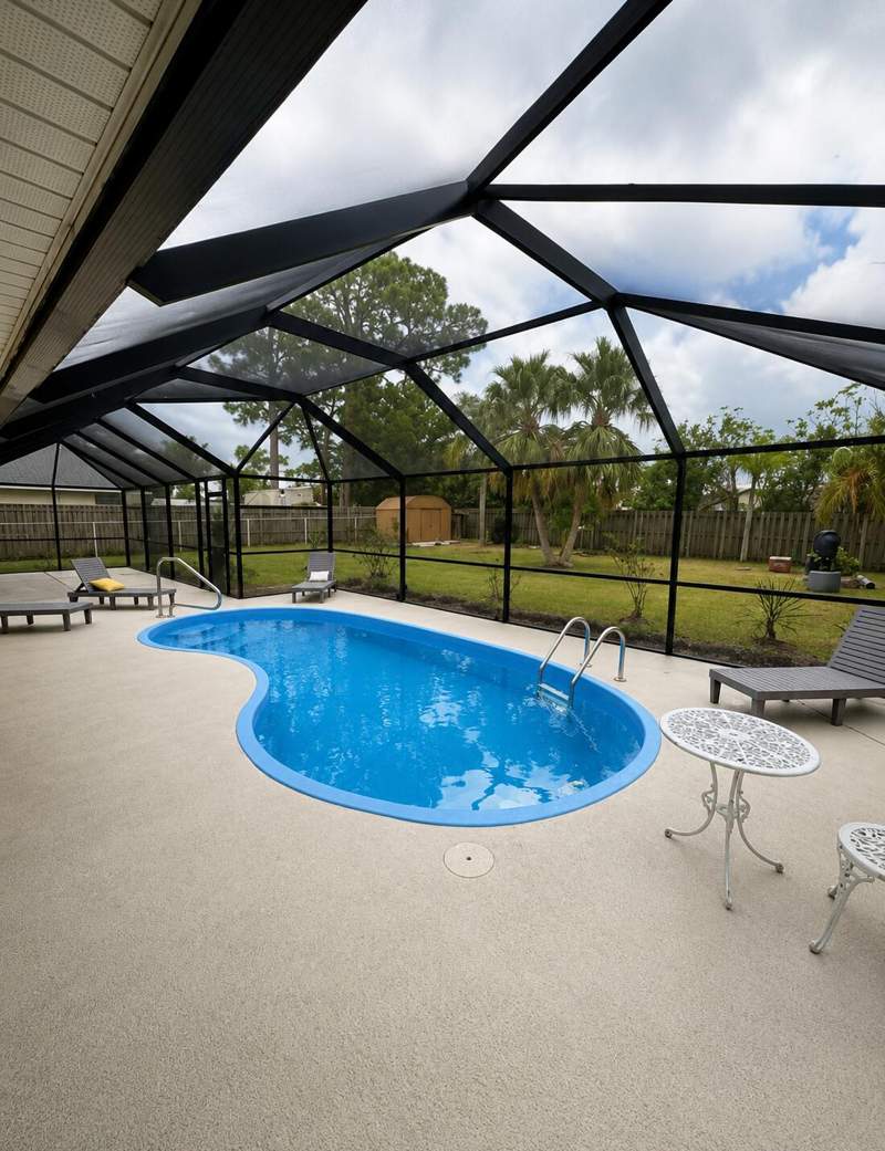 3 bedroom Single Family Residence at 882 SE Walters Terrace, Port St Lucie Section 3, Port St. Lucie — photo 3