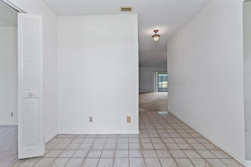 2 bedroom Single Family Residence at 7184 Pine Manor Drive, Lucerne Lake Homes, Lake Worth — photo 4