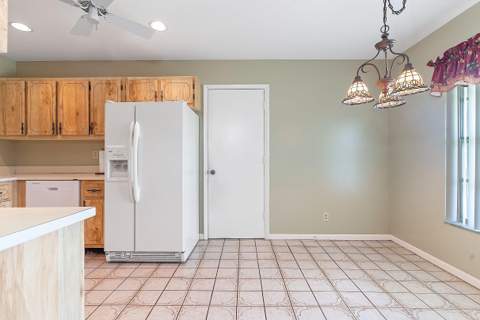 7184 Pine Manor Drive, Lake Worth FL - photo 6 of 47