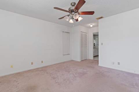 7184 Pine Manor Drive, Lake Worth FL - photo 20 of 47