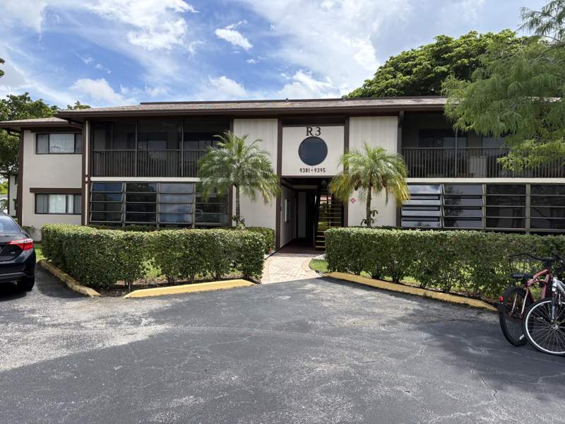2 bedroom Condominium at 9391 S Belfort Circle #211, Belfort Condominium R, Tamarac — photo 2