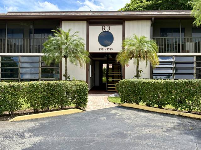 9391 S Belfort Circle #211, home for sale in Tamarac
