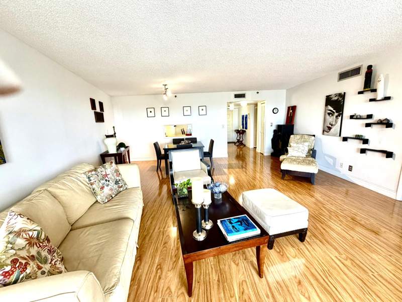 2 bedroom Condominium at 3499 Oaks Way #806, No 117 Palm-Aire Country Club, Pompano Beach — photo 3