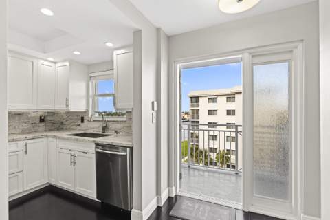 3114 S Ocean Boulevard #606, Highland Beach FL - photo 17 of 62