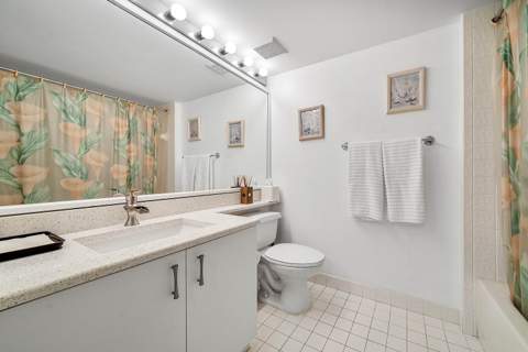 4735 Lucerne Lakes Boulevard #402, Lake Worth FL - photo 23 of 37