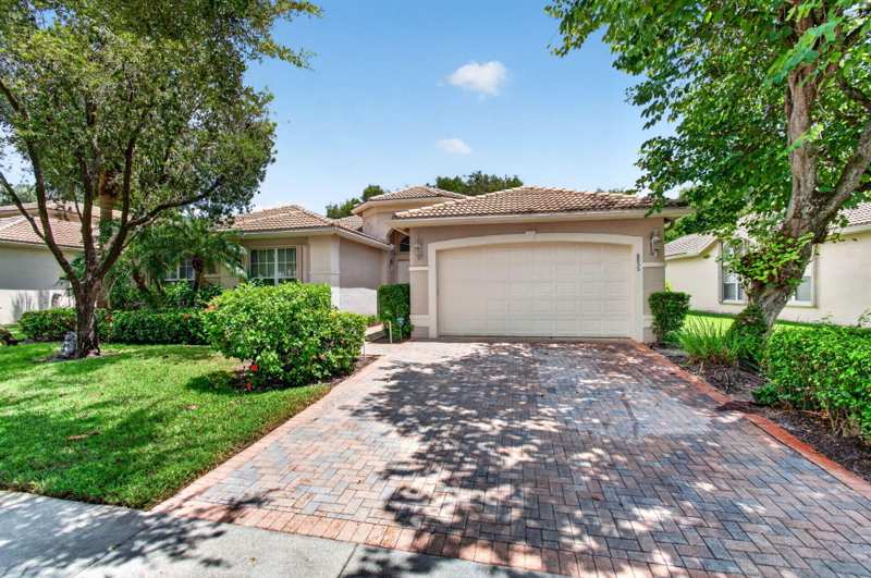 4 bedroom Single Family Residence at 8855 Majorca Bay Drive, Valencia Shores, Lake Worth — photo 1