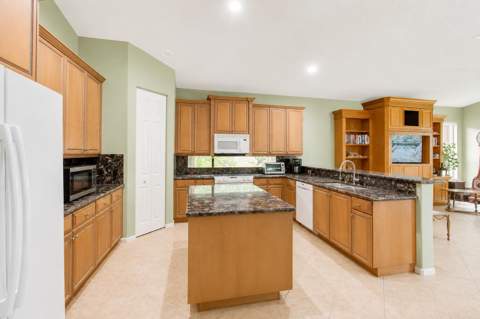 8855 Majorca Bay Drive, Lake Worth FL - photo 10 of 72