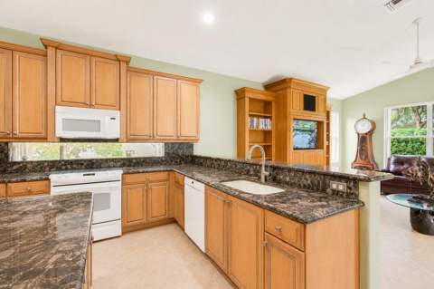 8855 Majorca Bay Drive, Lake Worth FL - photo 11 of 72
