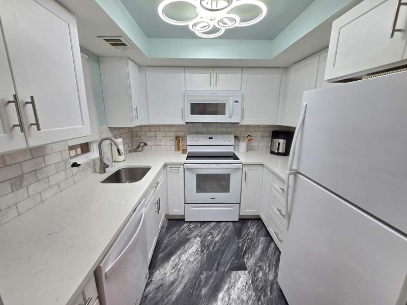 2 bedroom Condominium at 1503 SE Royal Green Circle #201, Midport Place 1, Port St. Lucie — photo 3