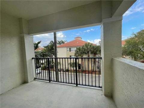 5820 W Sample Road #305, Coral Springs FL - photo 11 of 29