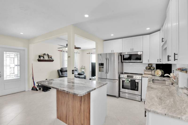 2 bedroom Single Family Residence at 5221 NE 16th Avenue, Pompano Beach Highlands 2nd Sec, Pompano Beach — photo 2