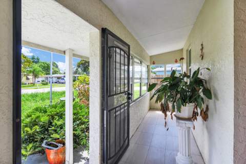 5221 NE 16th Avenue, Pompano Beach FL - photo 8 of 44