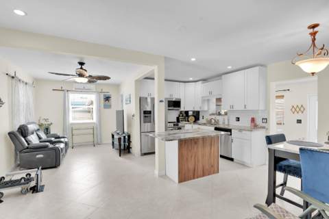 5221 NE 16th Avenue, Pompano Beach FL - photo 12 of 44