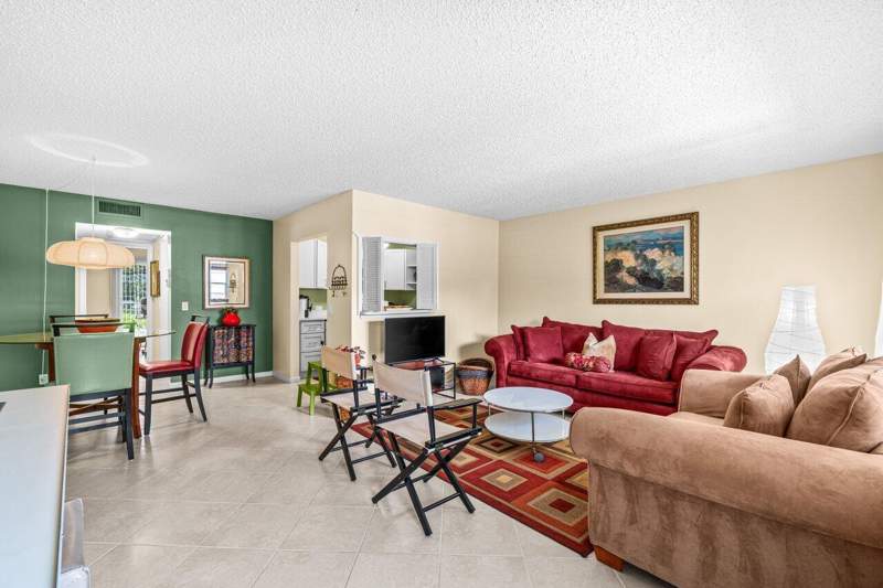 1 bedroom Condominium at 68 Suffolk B #680, Suffolk At Century Village Condo, Boca Raton — photo 5