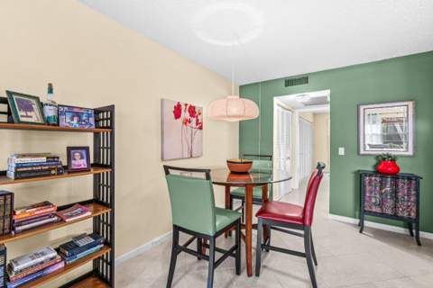 68 Suffolk B #680, Boca Raton FL - photo 9 of 26