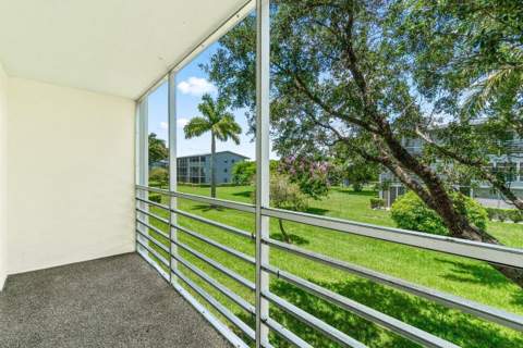 68 Suffolk B #680, Boca Raton FL - photo 18 of 26