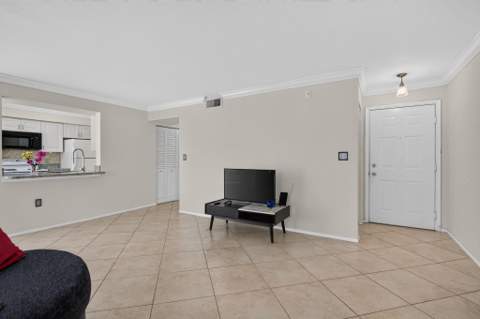 2425 NW 33rd Street #1309, Oakland Park FL - photo 7 of 45