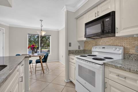2425 NW 33rd Street #1309, Oakland Park FL - photo 16 of 45