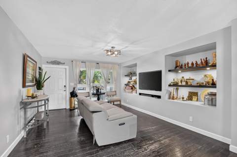 438 SW 9th Avenue, Boca Raton FL - photo 10 of 33