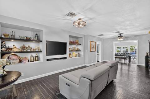 438 SW 9th Avenue, Boca Raton FL - photo 9 of 33