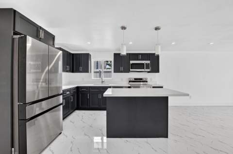 182 SW 6 Street, Deerfield Beach FL - photo 12 of 38