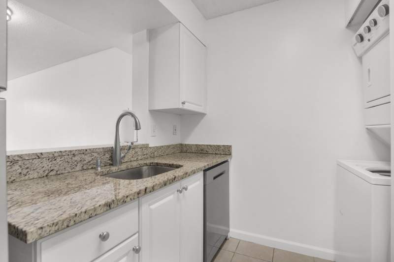1 bedroom Condominium at 1341 SE 3rd Avenue #112, Sheridan East Condo Bldg 2, Dania Beach — photo 2