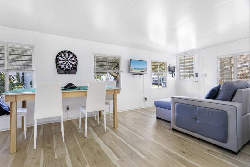 3 bedroom Manufactured Home at 32007 Domingo Bay, Jamaica Bay Mobile Home Co Op, Boynton Beach — photo 4