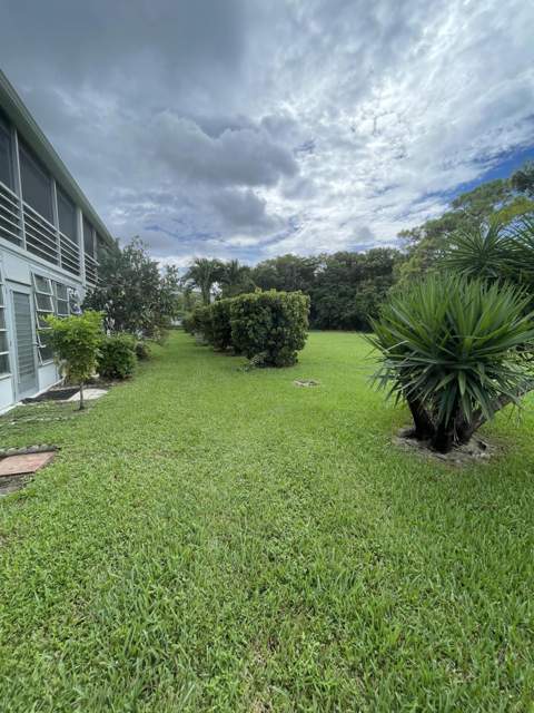 24 Oakridge C #24, Deerfield Beach FL - photo 19 of 67