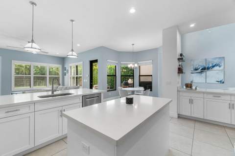 16226 Cabernet Drive, Delray Beach FL - photo 12 of 34