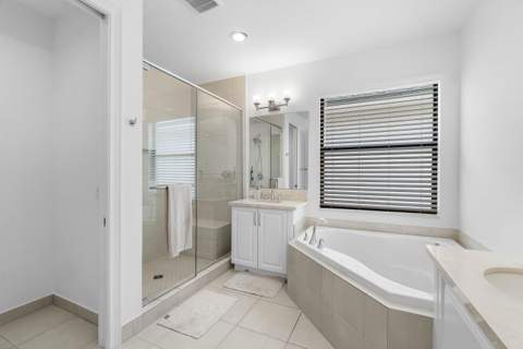 16226 Cabernet Drive, Delray Beach FL - photo 24 of 34