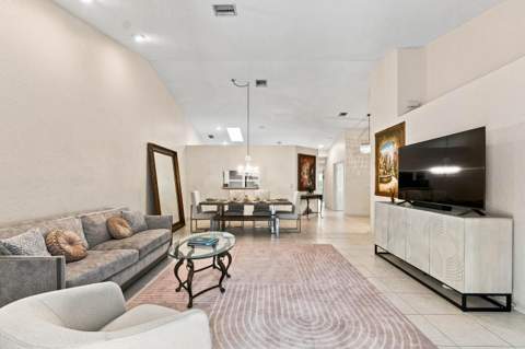 8088 Via Di Veneto, Boca Raton FL - photo 9 of 36