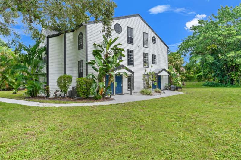 2 bedroom Condominium at 5063 Heatherhill Lane #60, Heatherwood Condo, Boca Raton — photo 5