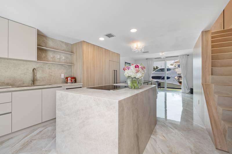 2 bedroom Townhouse at 966 Jeffery Street, Boca Quay, Boca Raton — photo 2