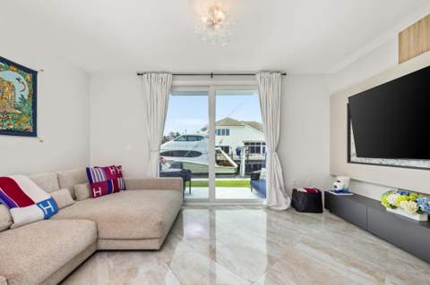 966 Jeffery Street, Boca Raton FL - photo 12 of 56