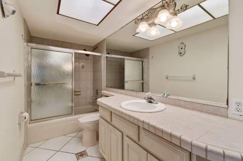 907 Marina Drive #Unit 306, North Palm Beach FL - photo 22 of 32