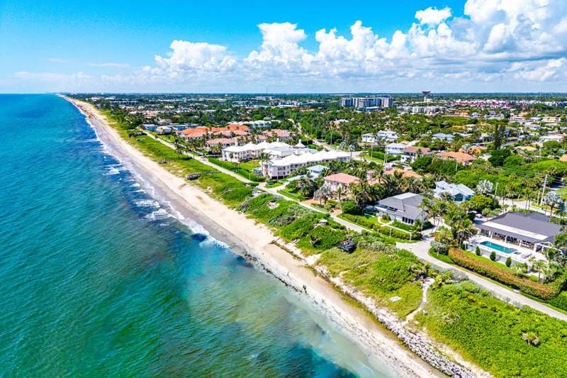 3 bedroom Single Family Residence at 5910 Old Ocean Boulevard, Ocean Ridge, Ocean Ridge — photo 4
