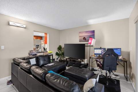 3254 N Pine Island Road, Sunrise FL - photo 8 of 38