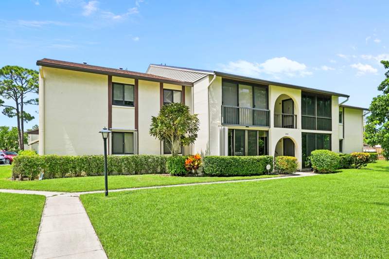 2 bedroom Condominium at 314 Knotty Pine Circle #C-1, Pine Ridge South III Condo, Greenacres — photo 2