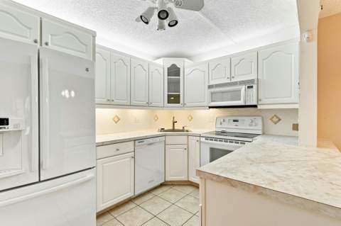 314 Knotty Pine Circle #C-1, Greenacres FL - photo 10 of 25
